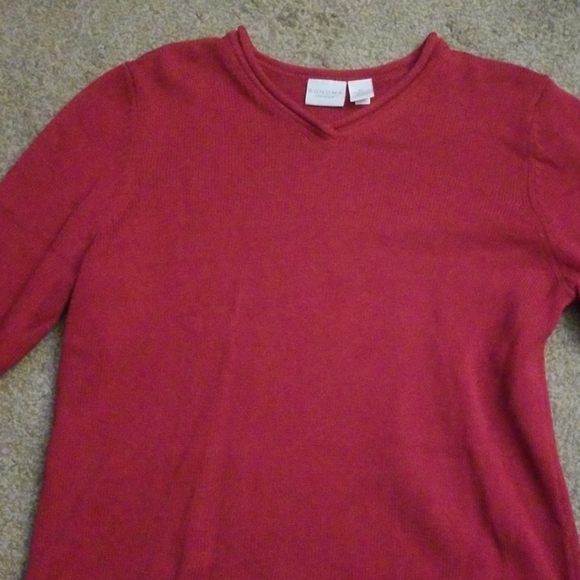 Sweater - Picture 1 of 3